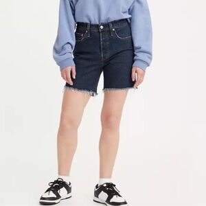 Levi’s 501® Original High Rise Mid-Thigh Women’s Shorts Dark Wash Size 30